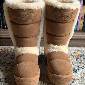UGG Tan Boots with Cream Shearling
